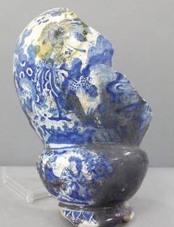 Fragment einer Vase, Chinoiserie (Kriegsschaden);