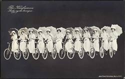 The Kaufmann Lady cycle troupe [Fahrradartisten];
