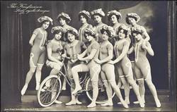 The Kaufmann Lady cycle troupe [Fahrradartisten]