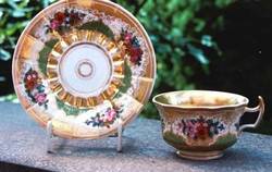 Tasse mit Unterschale, Golddekor und Deutsche Blumen