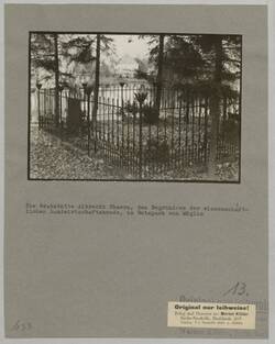 Grabstätte Albrecht Thaers im Gutspark von Möglin
