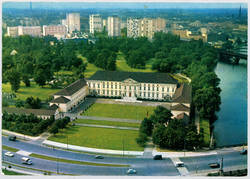Schloss Bellevue mit Hansaviertel;