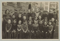 Klassenfoto der Jungenklasse 1e der 35.Grundschule Leipzig