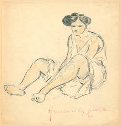 Sitzende junge Frau im Nachthemd