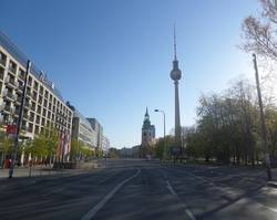 Das leere Berlin morgens gegen 8 Uhr an einem Samstag;