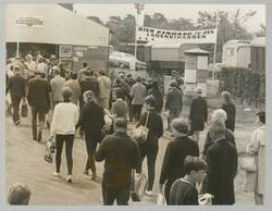 "Andrang am Verpflegungszelt". Turnfest 1968