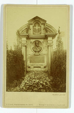 Grabdenkmal Gustav Richter, nach 1884