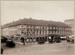 Alexanderplatz, Nordwestseite, mit Blick auf Alexanderstraße 70, Ecke Am Königsgraben