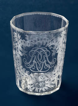 Glas aus dem Besitz von Max Reinhardt;