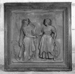 vom Denkmal für P. Beuth (1781-1853):  Allegorie der Kunst, der Industrie die Hand reichend