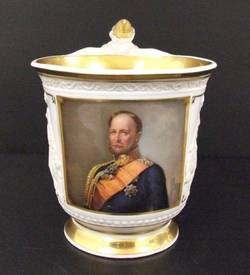 Tasse mit plastischem Henkel, Portrait Kaiser Wilhelm I. von Preußen