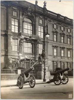 Berliner Stadtschloss. Schäden an der Lustgartenseite nach den Unruhen im Dezember 1918