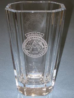 Kristallglas-Vase mit dem Wappen von Oslo