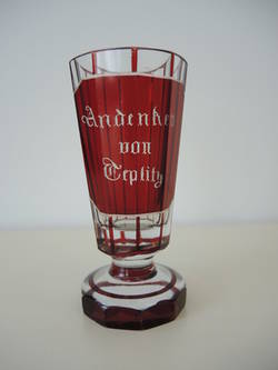 Likörglas (rotbeize) mit Spruch "Andenken aus Teplitz"