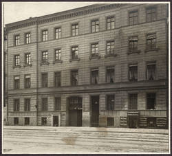 Adalbertstraße 49-50;