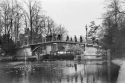 Untere Freiarchenbrücke über den Landwehrkanalarm im Tiergarten;