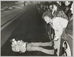 o.T., Fotograf beim Berliner Sechstagerennen 1977