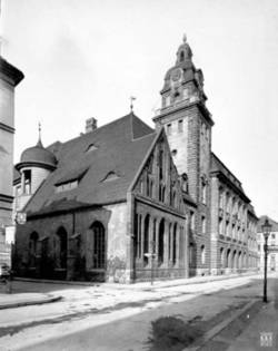 Heidereuter Gasse Ecke Spandauer Straße, Heilig-Geist-Kapelle und Handelshochschule