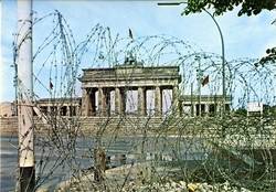 BERLIN, Brandenburger Tor, zugemauert