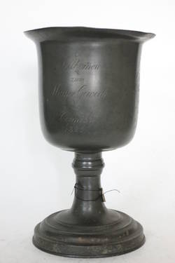Zinn-"Willkomm"-Pokal der Maurer von Berlin-Köpenick