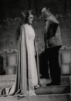 Heinz Tietjen bei einer Probe zu ´Tannhäuser´ mit Martha Musial als Elisabeth