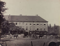 Blick von der Schlossterasse in die Straße Unter den Linden II;