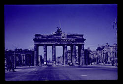 Sammlung C. F. S. Newman. "Berlin 1946. Brandenburger Tor"