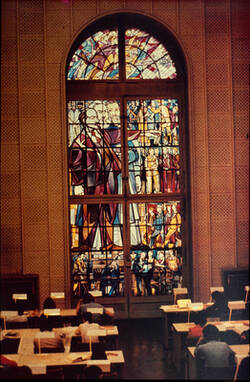 Glasmalerei-Fenster im Leninsaal der Bibliothek der Humboldt-Universität